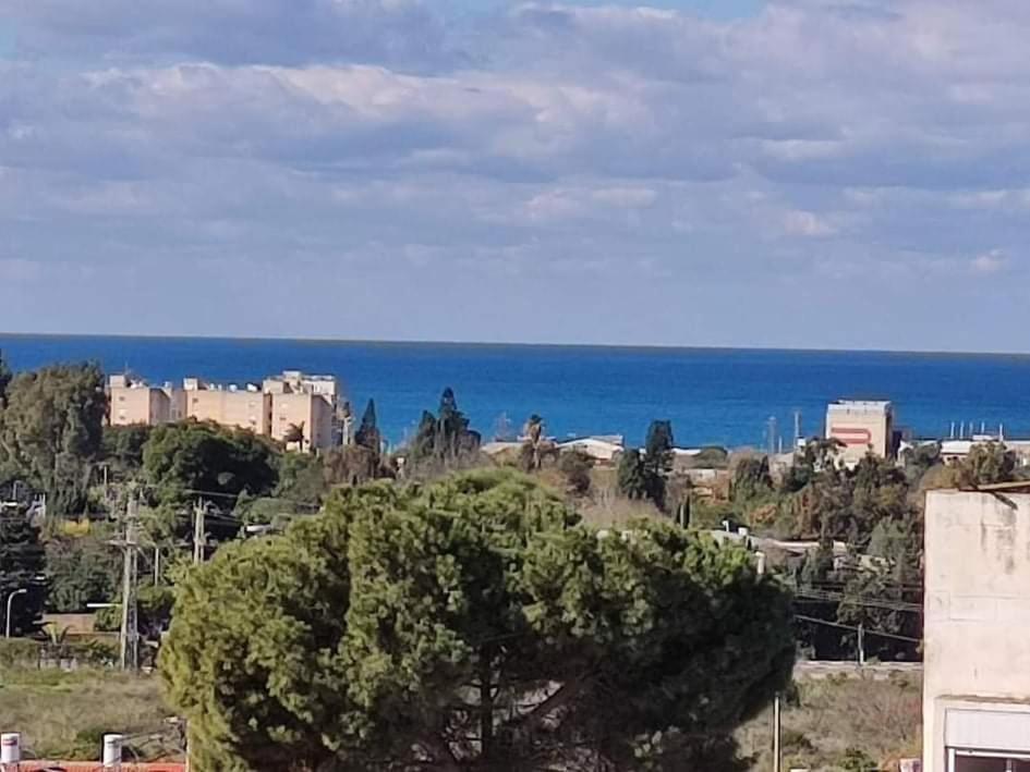 Family Master Apartment Nahariya Luaran gambar